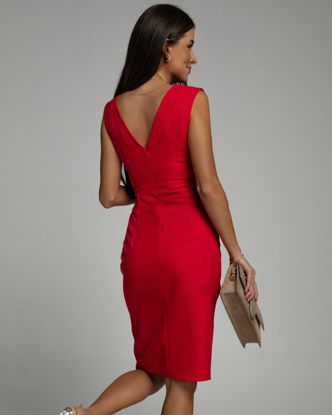Isa | Dress with V-Neck and Slit